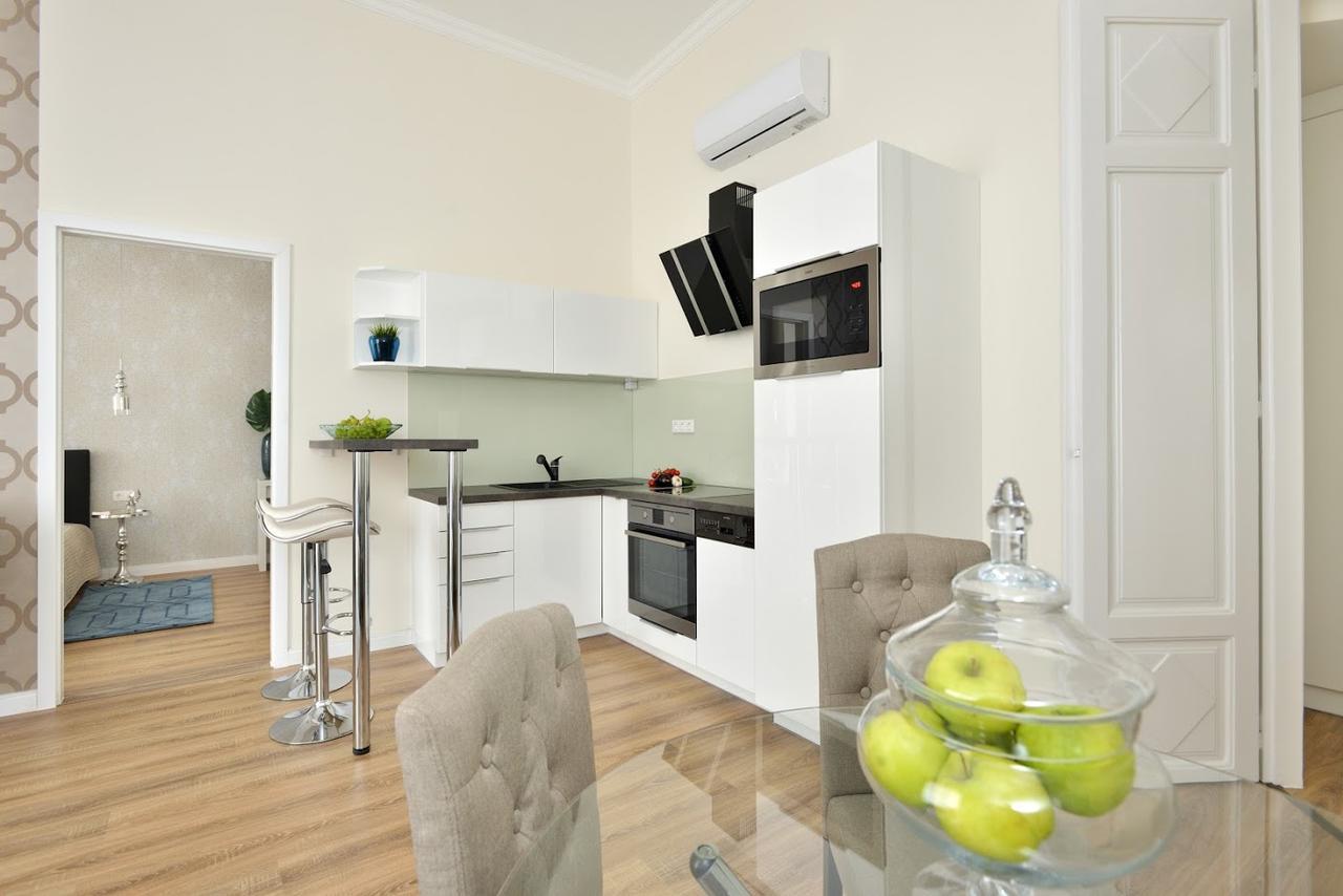 Julia Superior Apartment In The City Center. Budapest Bagian luar foto